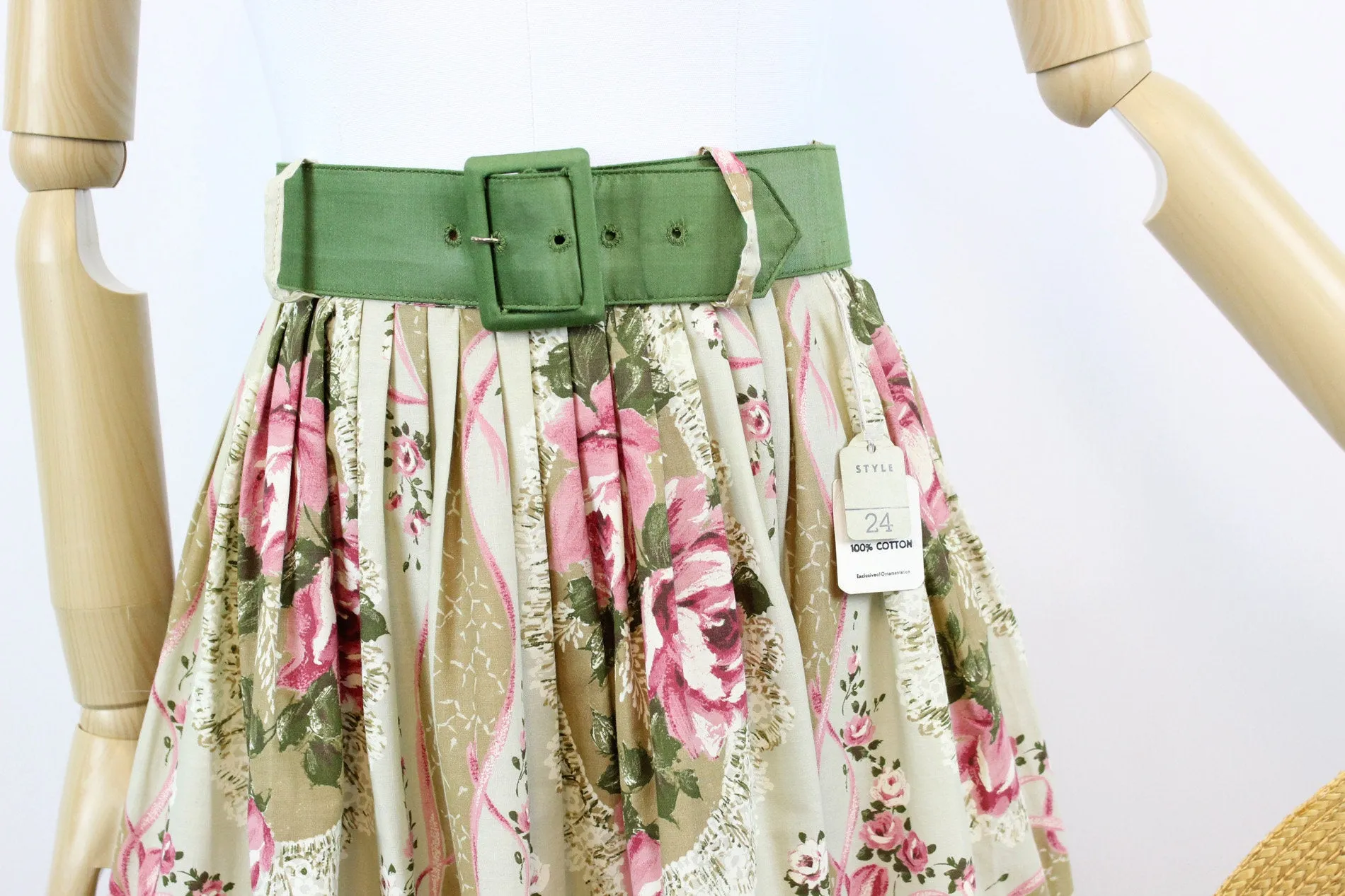 1950s deadstock ROSE print skirt novelty ribbon xs | new spring