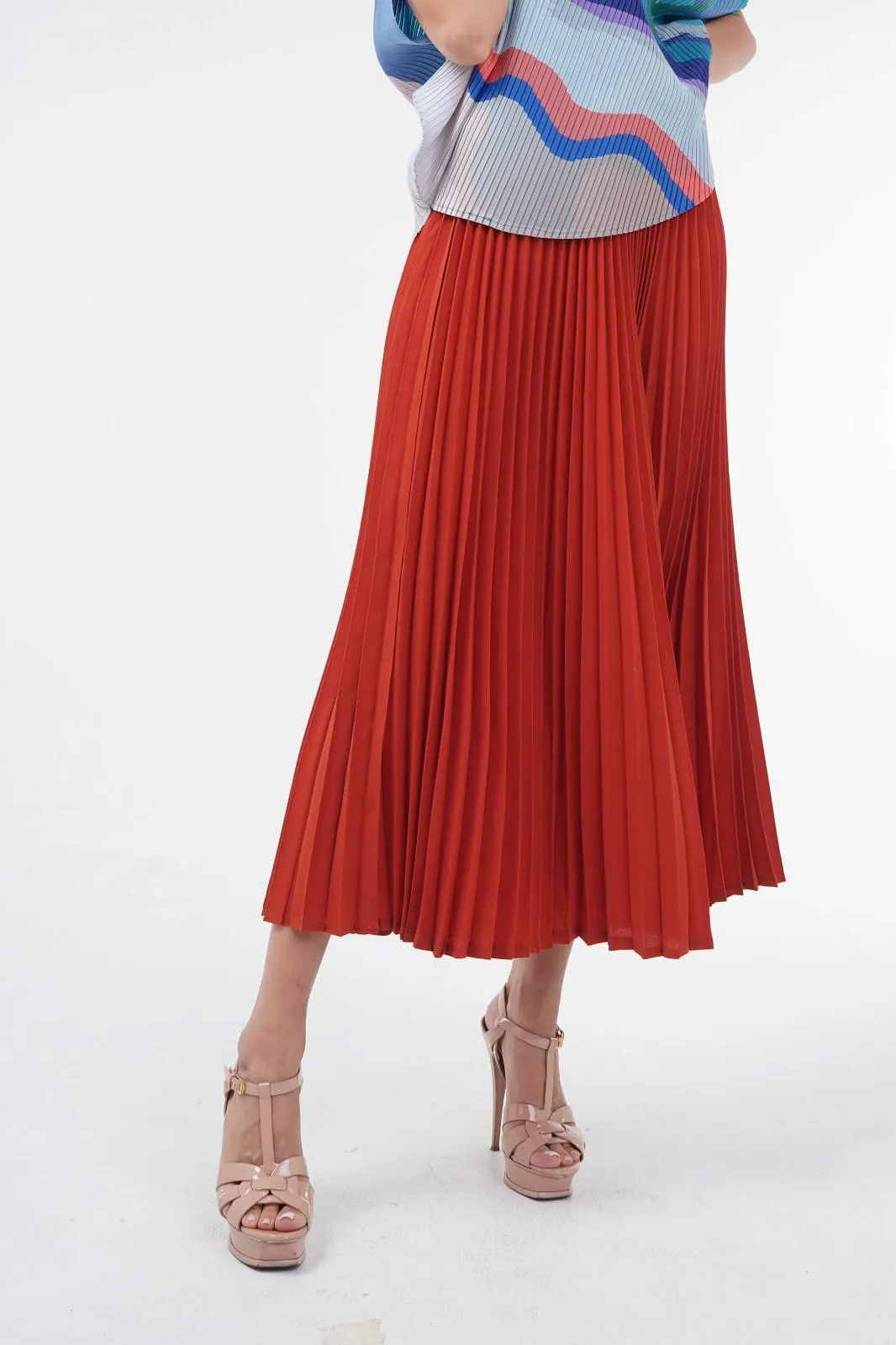 Andrea Big Pleat A-line Skirt (Soft Fabric)