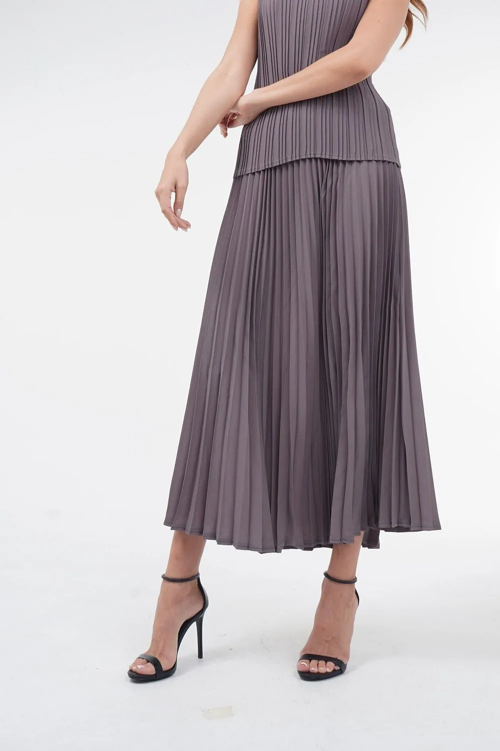 Andrea Big Pleat A-line Skirt (Soft Fabric)