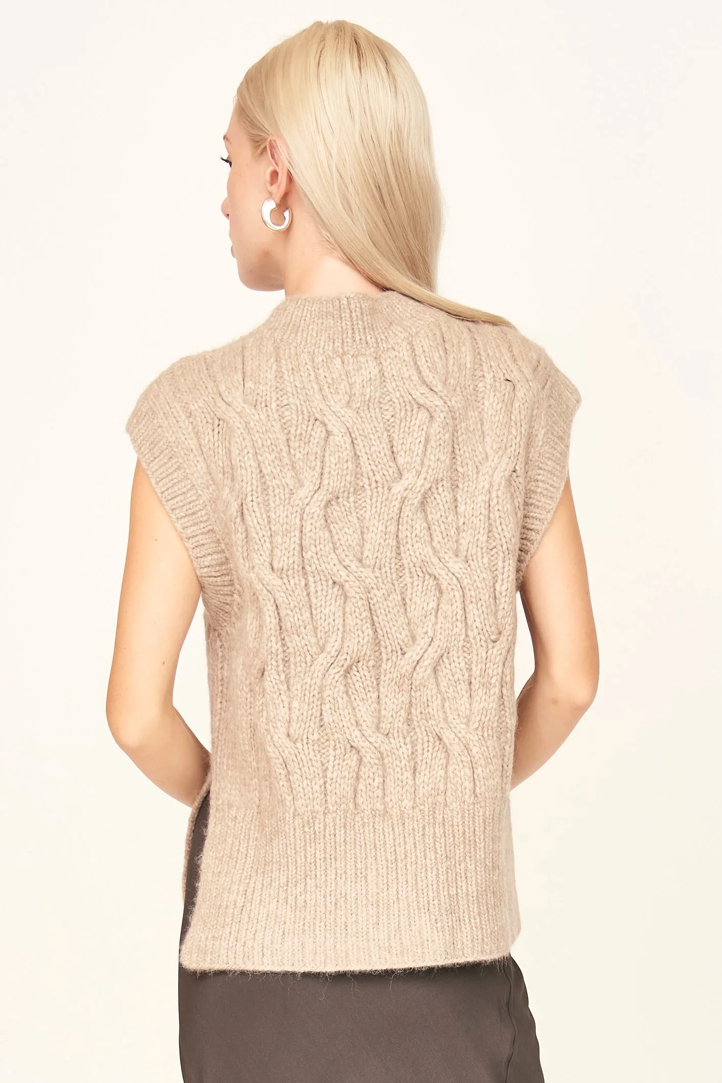 Cortina Hand Knit Sweater Vest in Camel