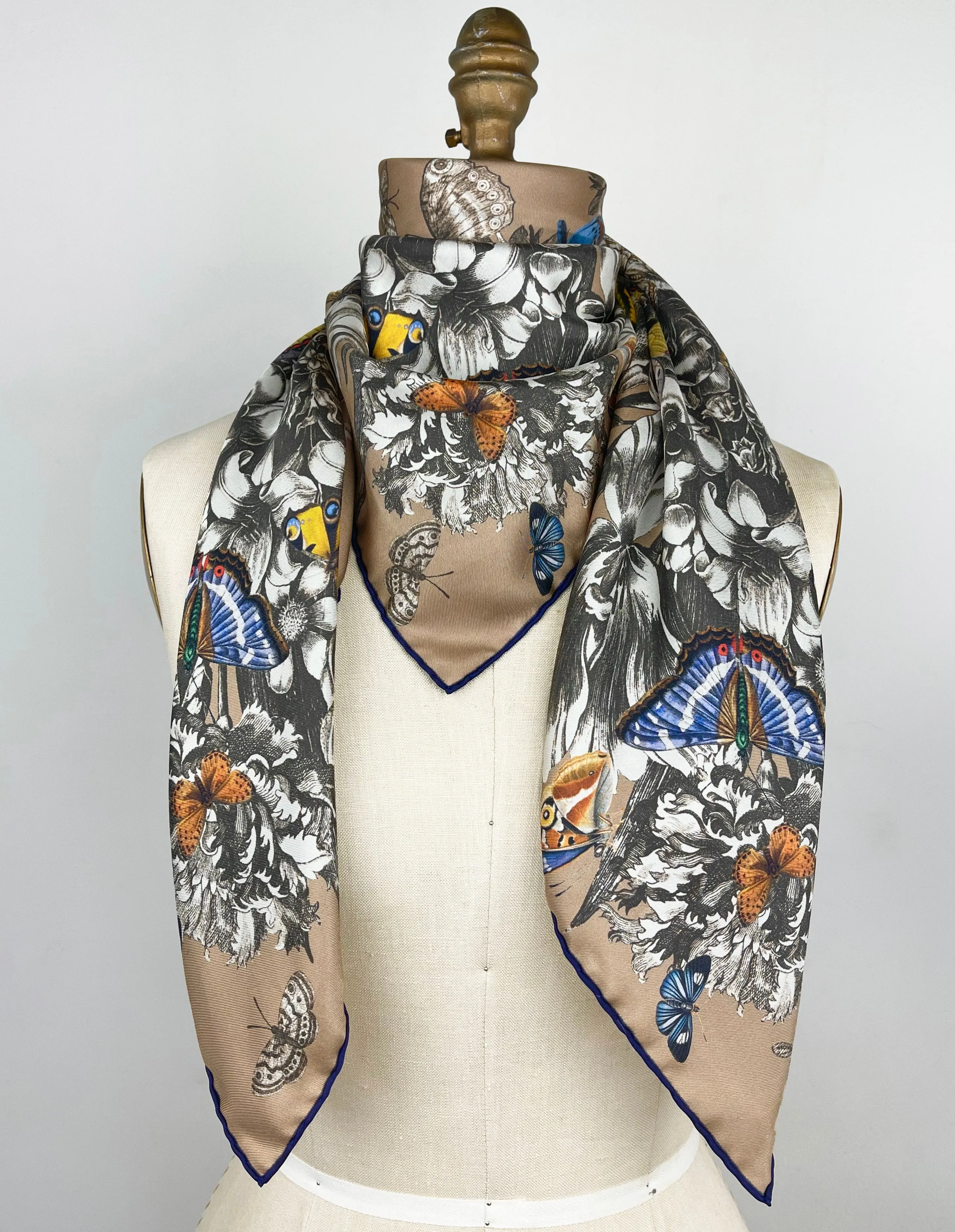 Elwyn New York Flutterby Bouquet Scarf