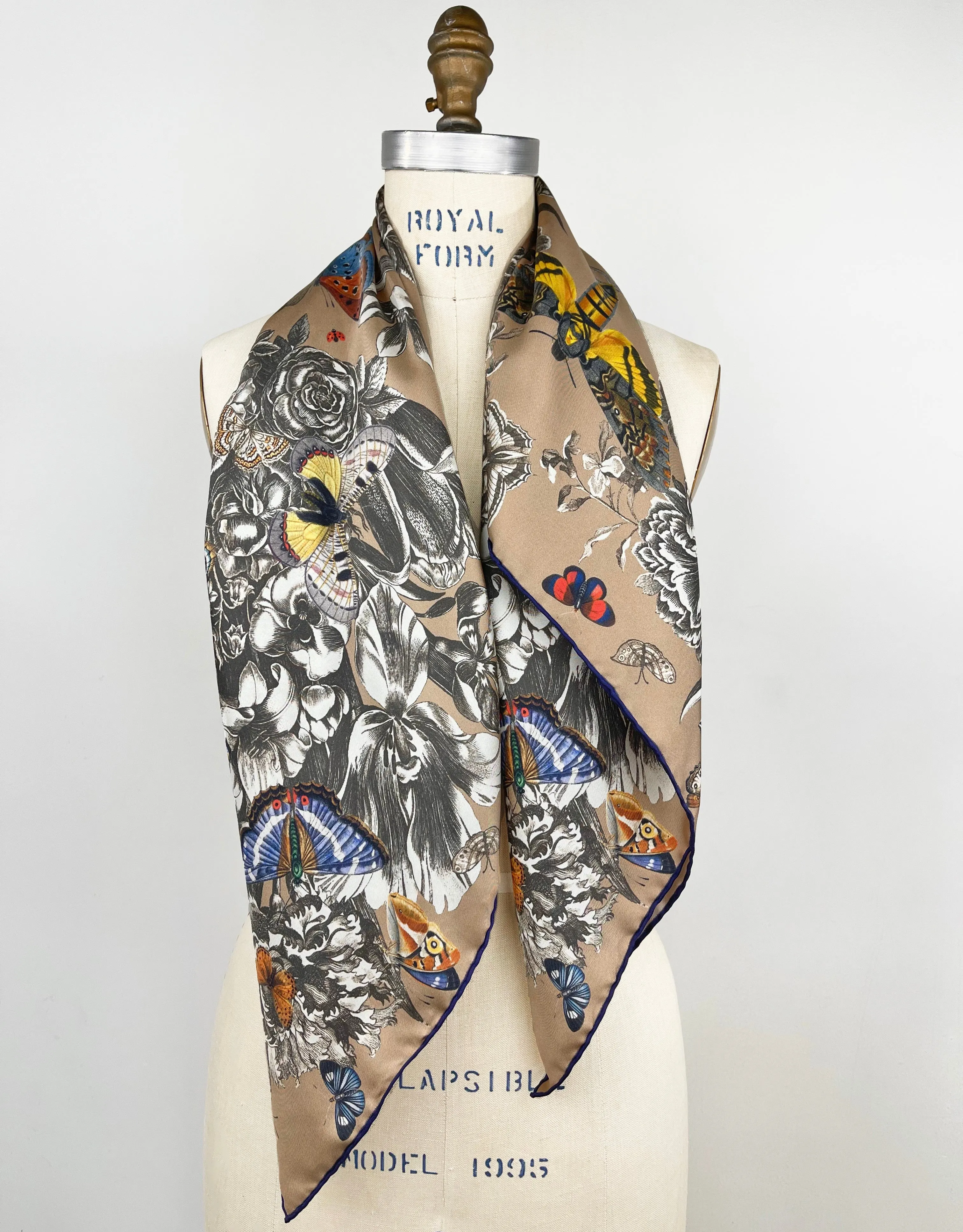 Elwyn New York Flutterby Bouquet Scarf