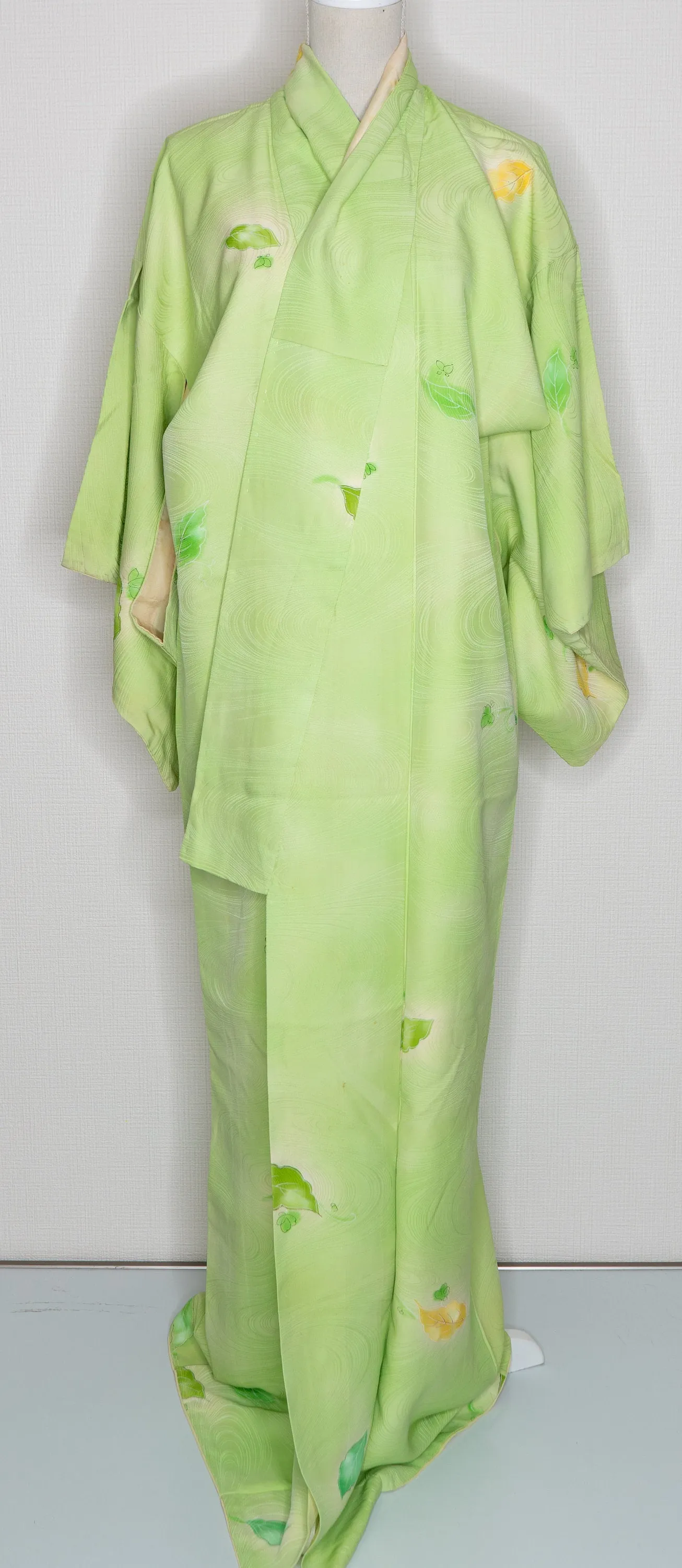 Green Falling Autumn Leaves Silk Kimono - Fall Vintage Traditional Chimono Floral Relaxing Clothing